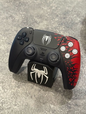 PS5 Controller Stand Spider-Man Design new