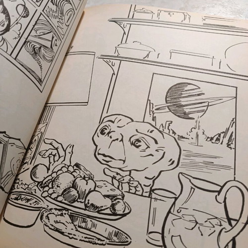 E.T. coloring book vintage 1984, like new