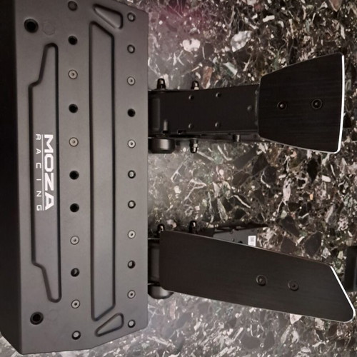 Moza SRP Pedals racing like new with 100kg loadcell