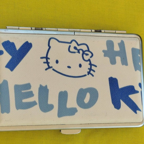 Hello Kitty women's tobacco case new