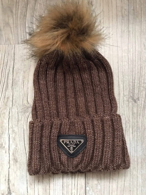 Wool hat like new, brown