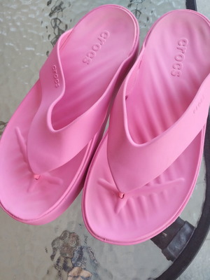 Crocs slippers pink size 39-40 like new