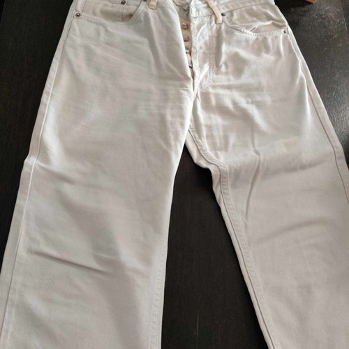 Levi's white jeans used, size W32 L34