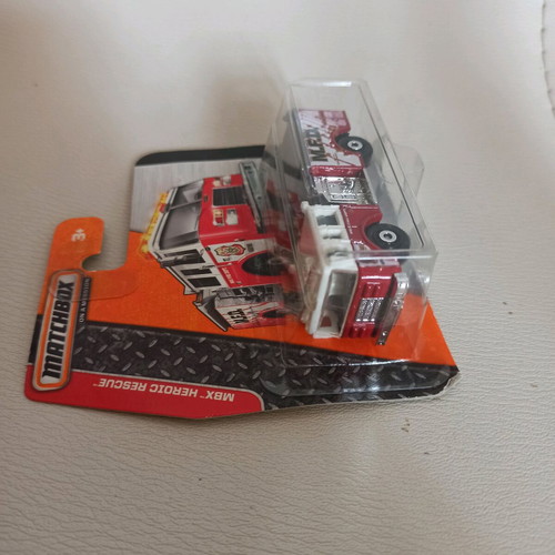 Matchbox Pierce Dash fire engine MBX 2013 new