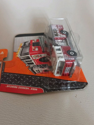 Matchbox Pierce Dash fire engine MBX 2013 new