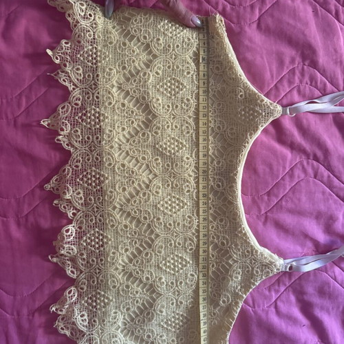 Yellow lace top used, size M