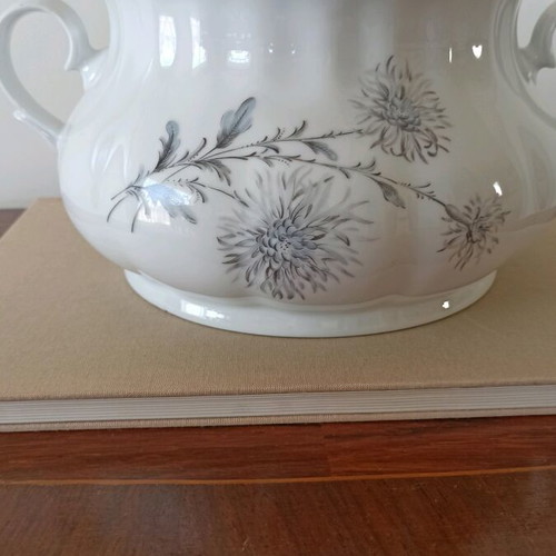 Bavarian Wunsiedel soup tureen like new, German porcelain