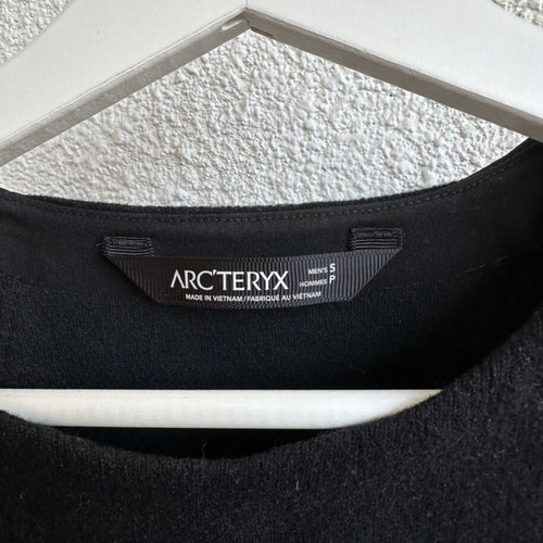 Arc'teryx Wool Blend Donavan Crew Neck Sweater like new, black, size S
