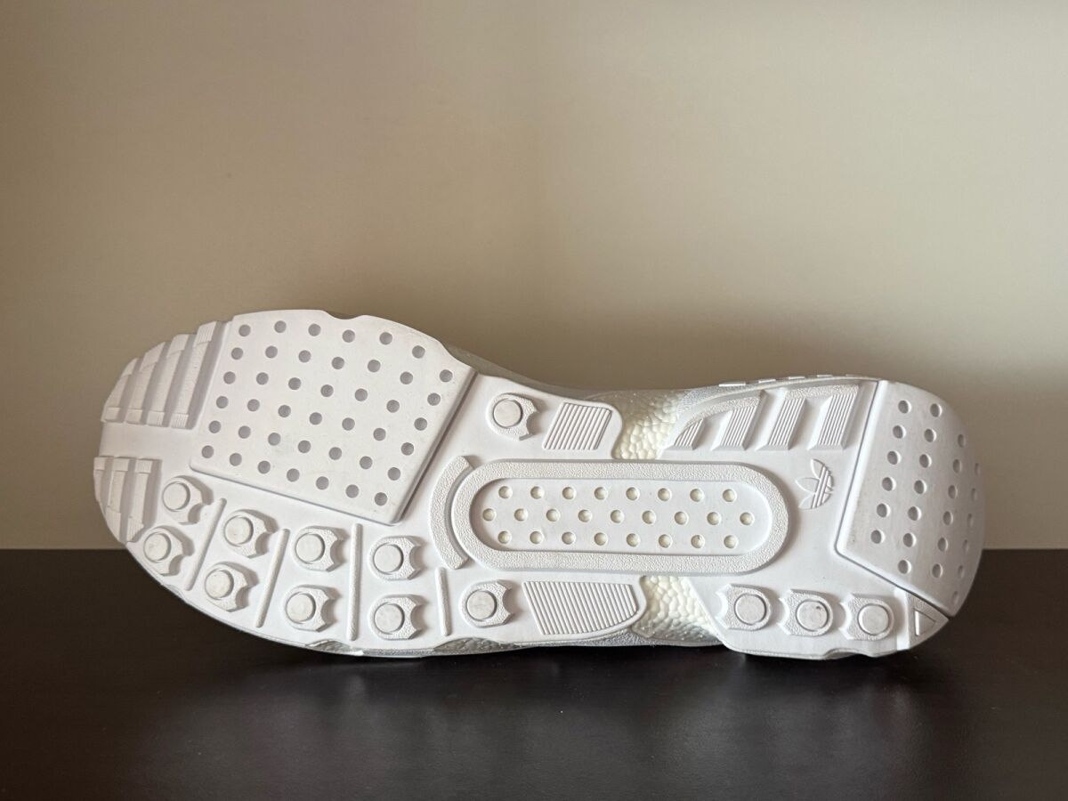 Adidas ZX 22 Boost sports shoes new,… - € 80,00 - Vendora.cy