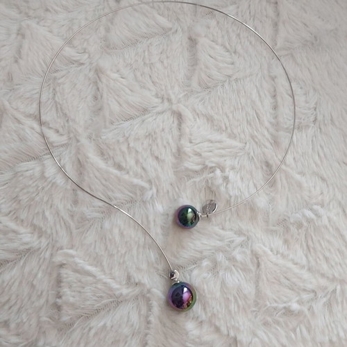 Steel Necklace with Iridescent Purple Pearls new