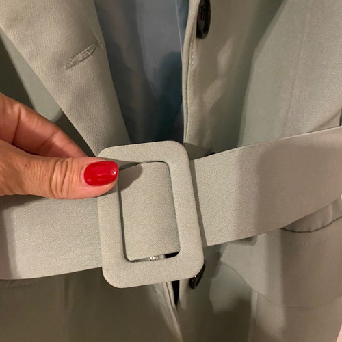 Blazer with belt in fantastic pistachio color like new