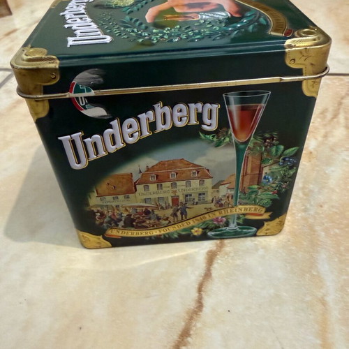 Underberg collectible metal box like new