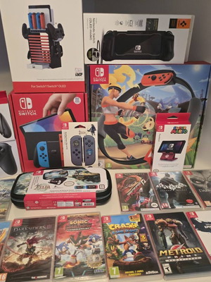 Nintendo Switch OLED като нов с пълен комплект и подаръци