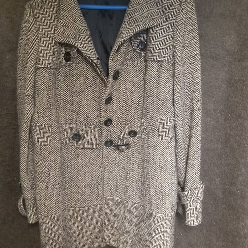 Women’s wool coat VS used