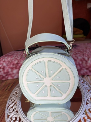 Round Lime Slice Shoulder Bag like new, mint green