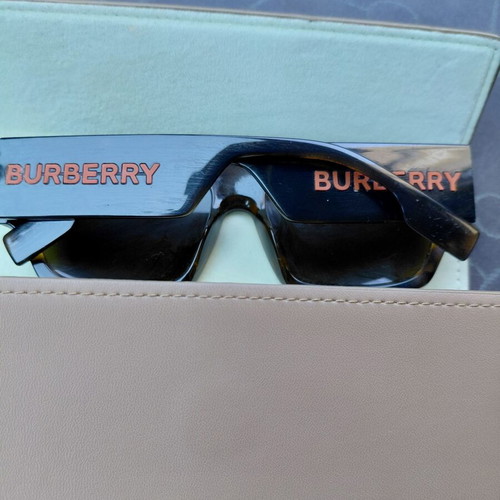 Burberry sunglasses like new, brown and orange