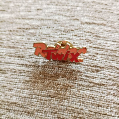 Vintage Metal Chocolate Pins Collection, 6 pcs, 90s brands