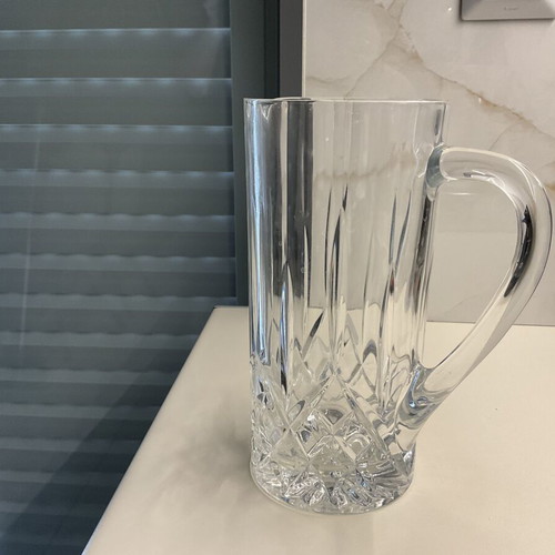 Crystal Pitcher like new, heavy crystal, 23 cm height