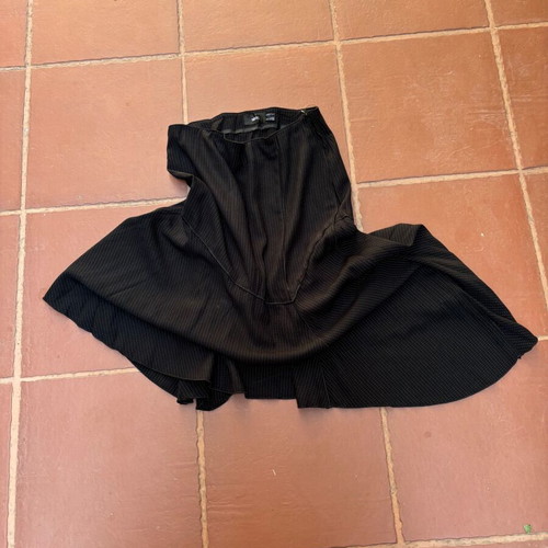 MNG black asymmetric skirt like new with small pattern size M