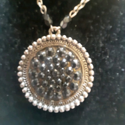 Necklace used with option for short or long wear
