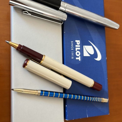 Pilot Since 1918 pens in excellent condition, set