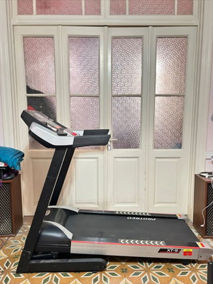 Treadmill XT-9 Protred used, needs circuit board