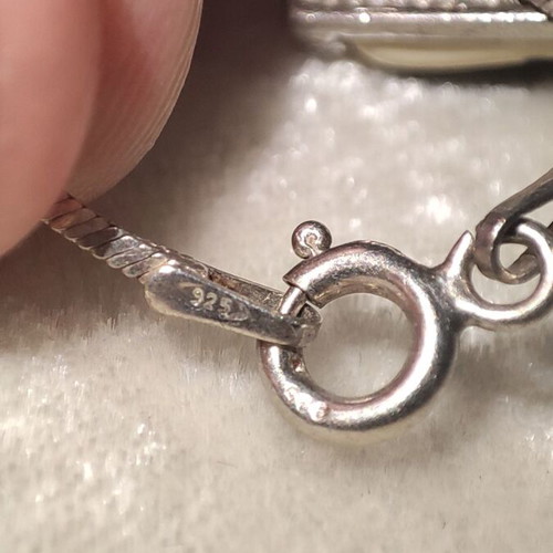 Silver 925 jewelry set like new, earrings and cross pendant