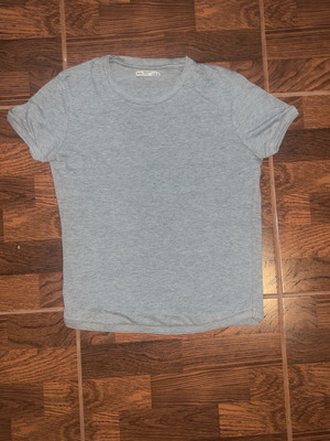 Grey T-shirt Small size like new