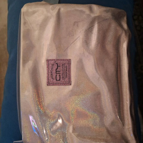 City toiletry bag like new