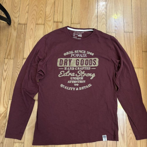 Pop Air Vintage Graphic Long Sleeve shirt size S like new, burgundy