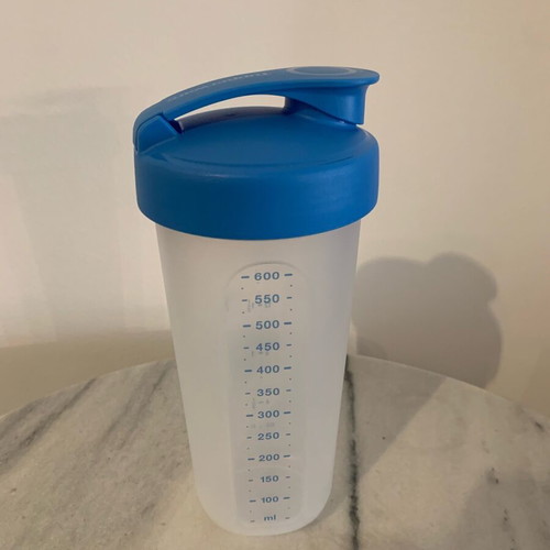 Tupperware shaker 600 ml new