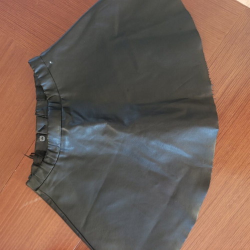 H&M synthetic leather skirt adjustable waist, like new, black, ages 7-8