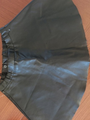 H&M synthetic leather skirt adjustable waist, like new, black, ages 7-8