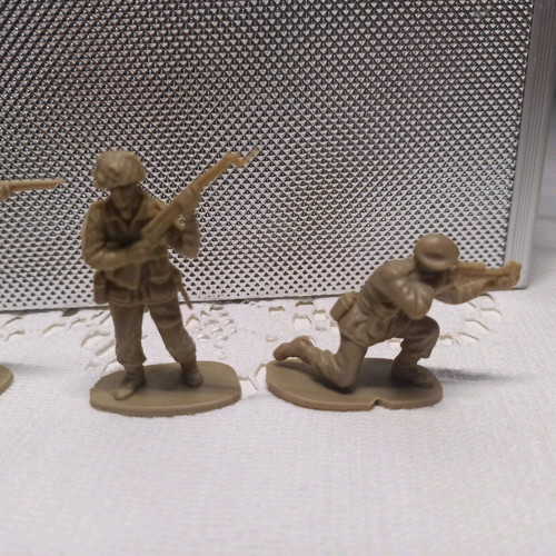 SOLPA Airfix British paratroopers 1/32 used, 4 figures English soldiers