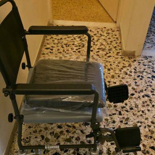 Invacare Cascata H720T new toilet chair