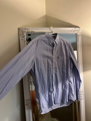 Oxford shirt XL like new, white and blue