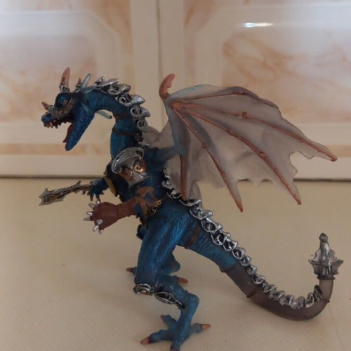 Plastoy 60243 Dragon Action Figure like new with Armor