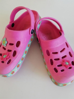 Uno kids sandals used, size 32, pink
