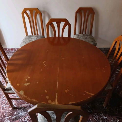 Wooden round dining set used with 6 chairs and extension