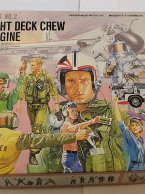 FUJIMI κιτ μοντελισμού Flight Deck Crew & Fire Engine 1/72 σαν καινούργιο