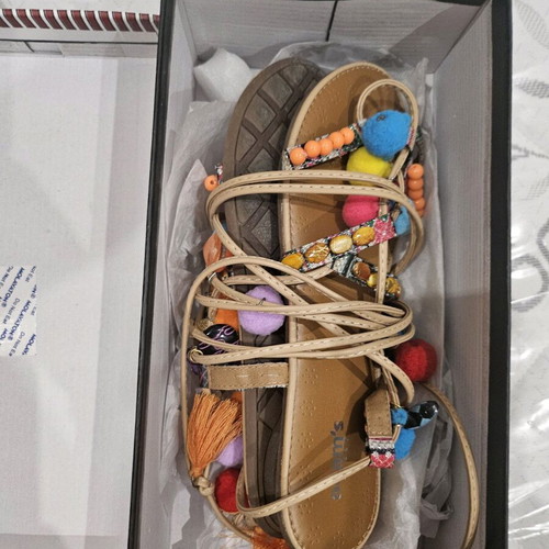Adam's Shoes colorful sandals like new, size 38
