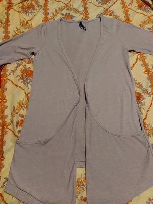 Pink Woman cardigan like new, long and thin with pockets