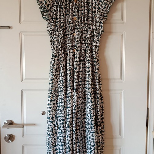 Alesandra Collection Midi Dress new, colorful pattern