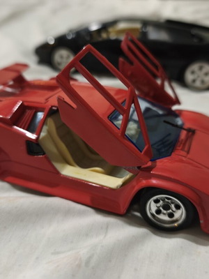 Lamborghini Countach LP5000S Quattrovalvole 1:24 μοντέλο σαν καινούργιο