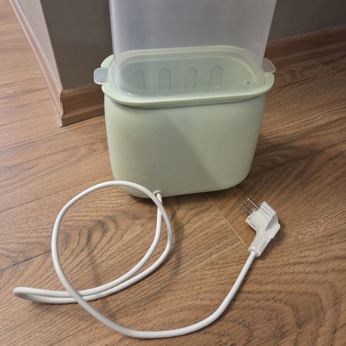 Kikka Boo Handy digital bottle warmer with sterilization function, like new
