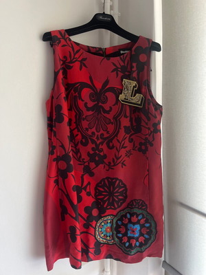 Φόρεμα desigual