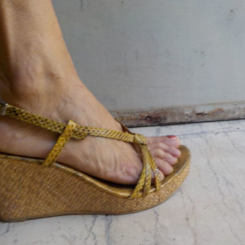 Sandals used, 9cm heel, yellow-brown, size 39