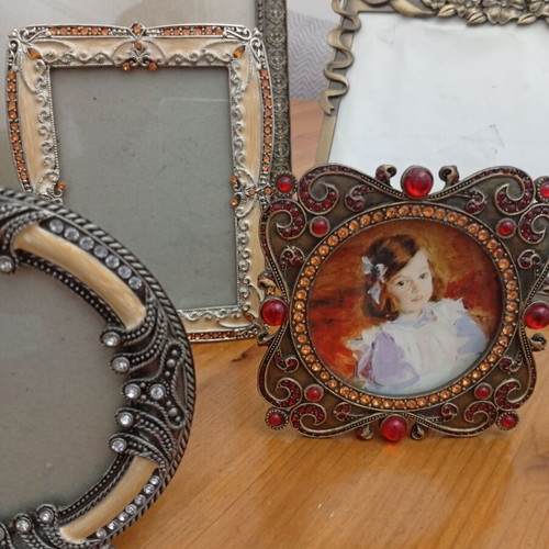 Photo frames used, set of 7 in various sizes