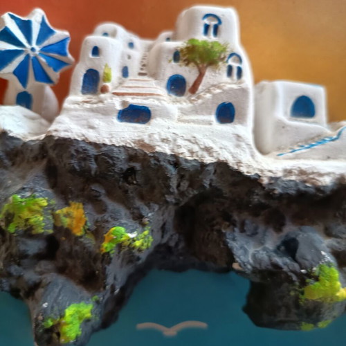 Ceramic decorative wall plate Santorini 32 cm like new