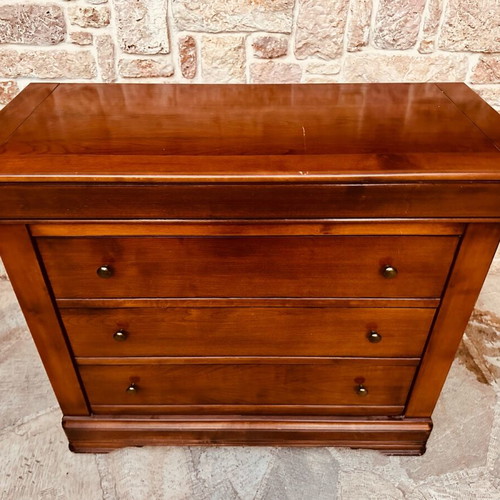 Vintage chest of drawers made of solid mahogany like new